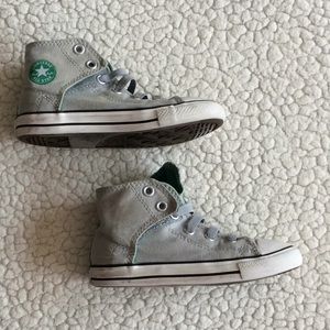 Converse size 10 little kid shoes